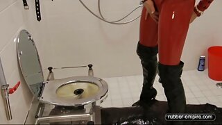 اسرار دخترانه به ارمغان می آورد بزرگ سیاه و سفید دیک گاو نر برای ماساژ سکسی کس همسر Bdaya
